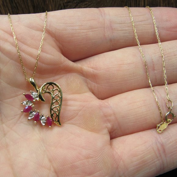 18" 10K Gold Ruby & Diamond Chip Heart Necklace - Picture 2 of 6